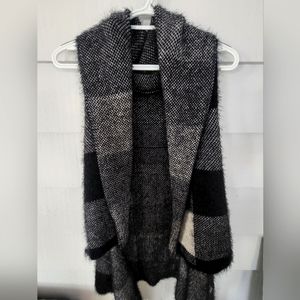 Women's Sweater Hi/Lo Vest